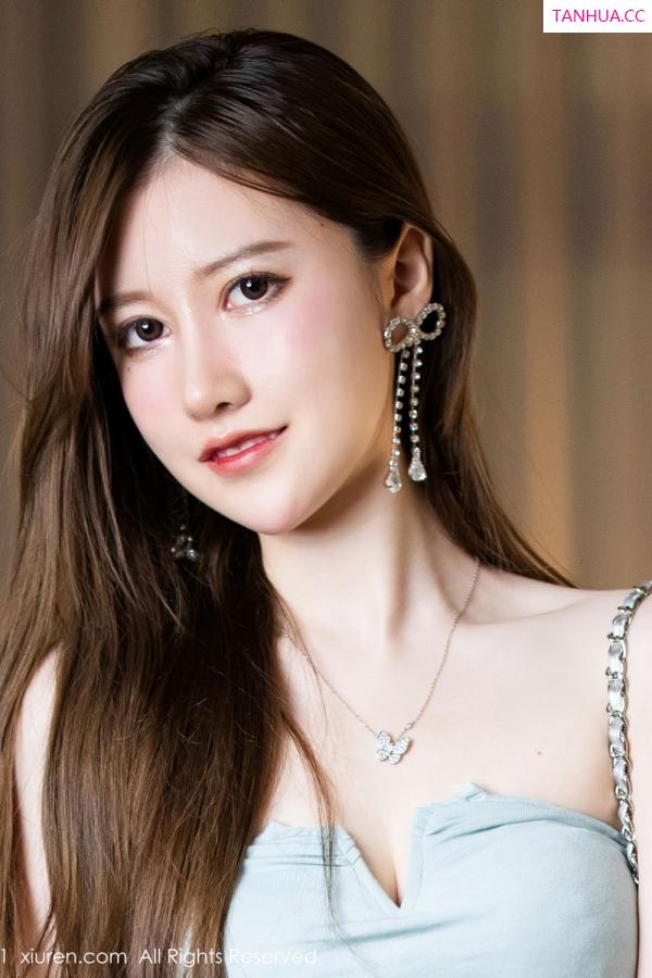 美桃酱  新人模特美桃酱 淡雅婀娜的礼裙第3张图片